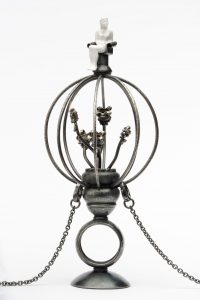 THE WOMAN bague sculpture pendentif argent personnage ps 2010 Patricia Lemaire photo Ecliptique055